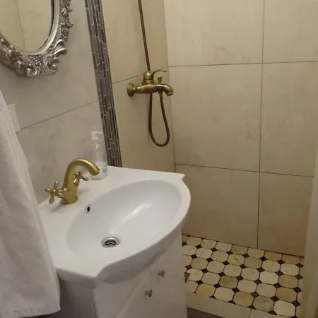 Апартаменты Little Provence *